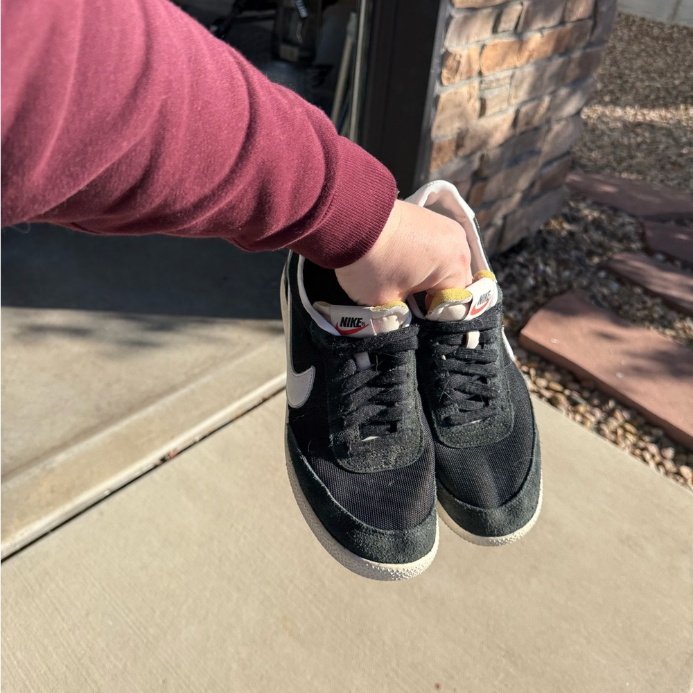 Nike Men's Black and White Sneakers